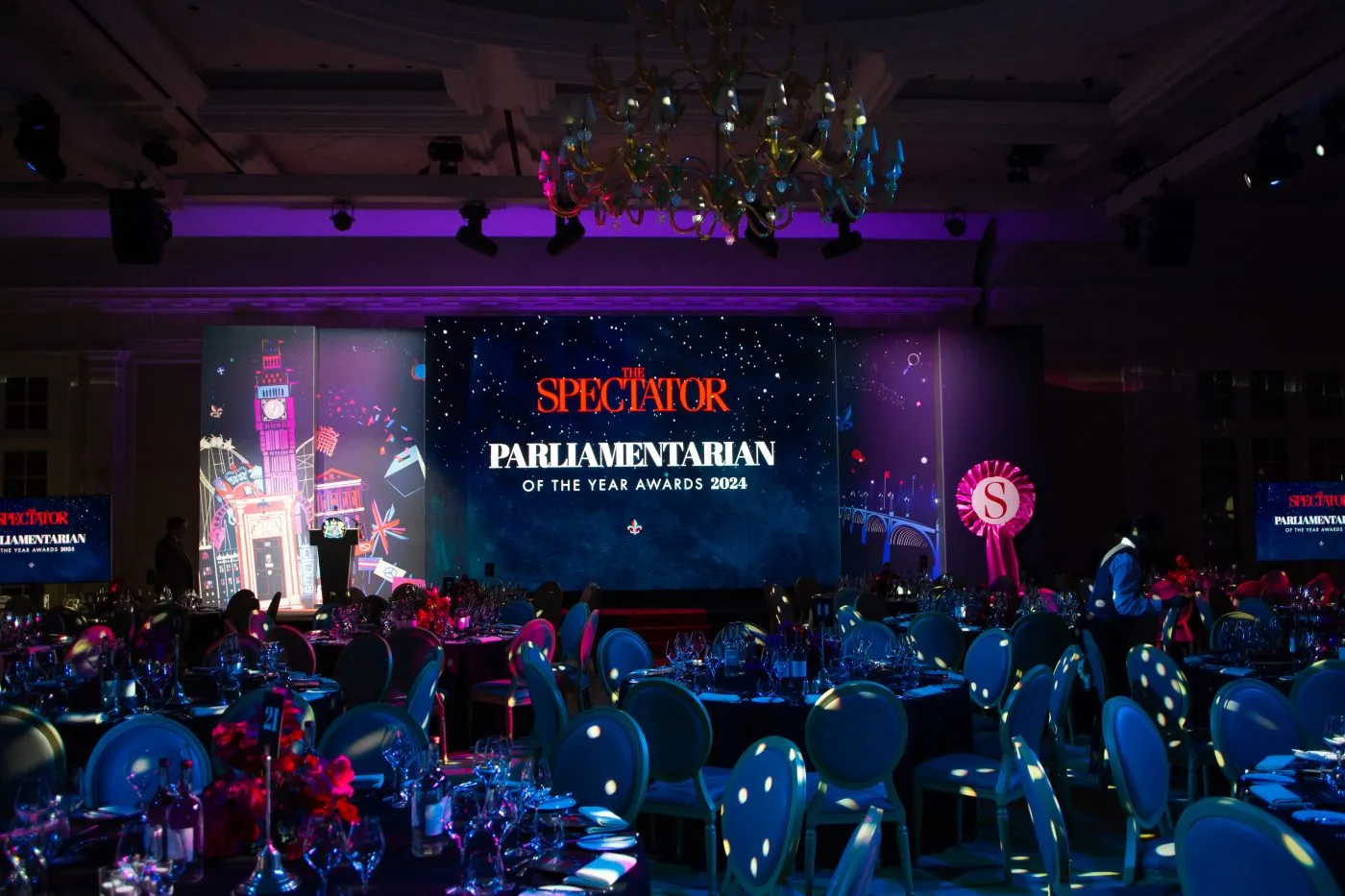 Sustainable stage backdrops